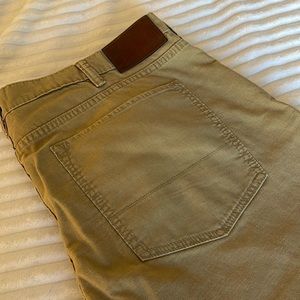 Very nice Dockers Mens Essential Flat Front Straight Fit with Dressy look 38x30